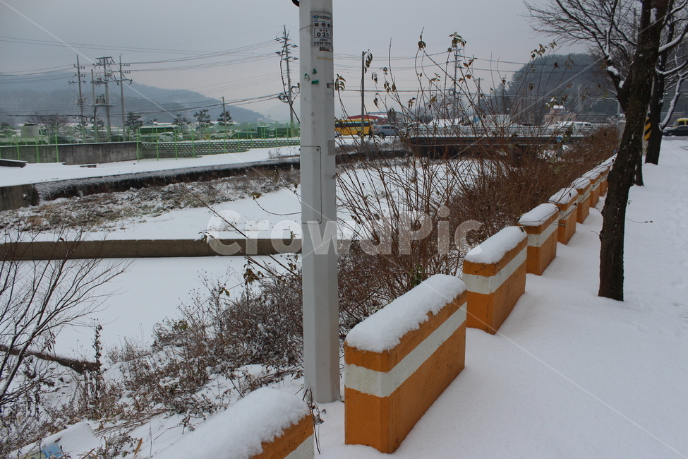 겨울,눈,snow,겨울아침,시골풍경,snowing,풍경,landscape,한겨울,sensitive,feeling,winter,white