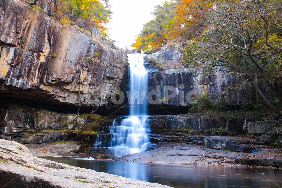 주옥폭포,폭포,단풍,산,절벽,가을,계절,fall,autumn,season,자연,풍경,nature,landscape,한국자연풍경,한국자연경관,korea nature landscape,outdoors,옥외,river,강,water,물,waterfall