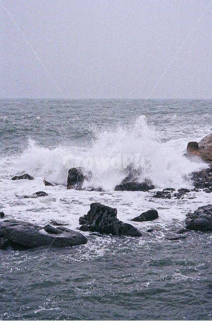 바다,절벽,하늘,land,나라,water,물,sea,ocean,대양,outdoors,옥외,nature,자연,seawaves,파도,필름,필름사진