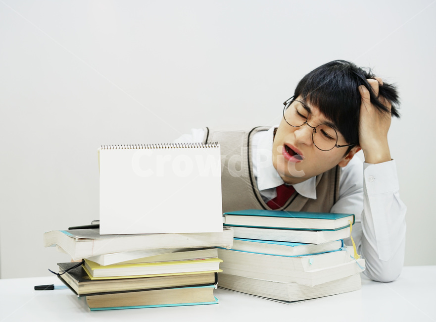 수능,교육,학생,교복,시험,강의,수업,고등학생,고3,남고생,남자고등학생,남고,수능시험,기말고사,중간고사,모의고사,exam,quiz,test,학업,공부,남자,남학생,사람,인물,인간,human,person,얼굴표정,facialexpression,face,남성,man,male,학교,education,learning,study,schoo,사람,인물,인간,human,person,얼굴표정,facial expression,face,남성,남자,man,male,감정표현,기분,feeling,emotion,교육,학교,공부,education,learning,study,school