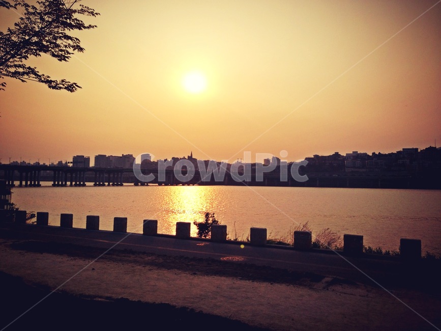 한강,노을,오후,반전,서울,도시,풍경,city,landscape,한국도시풍경,한국도시경관,korea cityscape,nature,자연,outdoors,옥외,sunlight,햇빛,dawn,새벽,red sky,붉은 하늘,dusk,황혼,sunset,일몰,sky,하늘