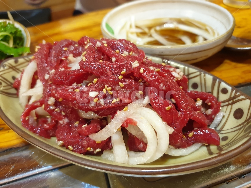 육회,신선한소고기,고기,한우,특등심,음식,식재료,요리,food,cook,meal,dishes,food reserves,육류,고기,meat
