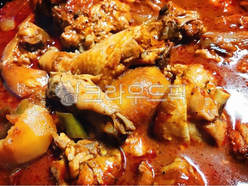 닭도리탕,닭볶음탕,닭요리,탕,닭고기,식재료,밥도둑,매운음식,매운요리,매콤한,국물,감자,요리,음식,식사,안주,술안주,닭,한식,한국음식,한국요리,먹방,dish,food,meal,koreanfood,cook