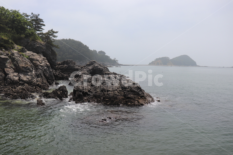 바다,해안절벽,서해,파도,바닷가,자연,풍경,nature,landscape,한국자연풍경,한국자연경관,korea nature landscape,promontory,곶,land,땅,outdoors,옥외,water,물,shoreline,해안선