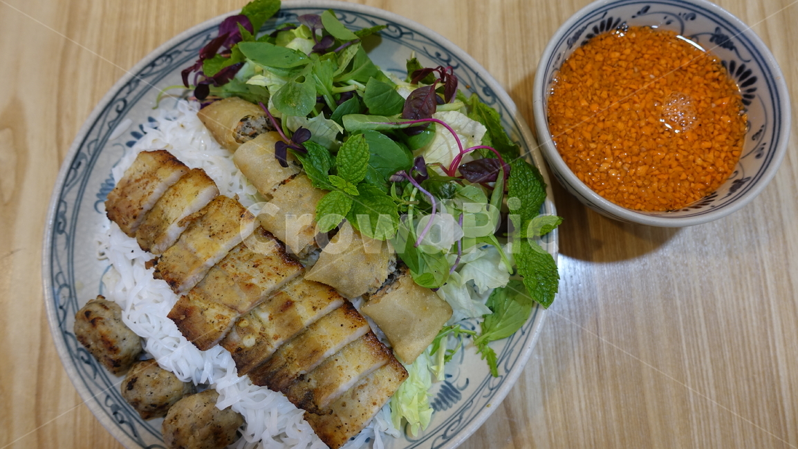 음식,food,dish,meal,분짜,베트남음식,vietnamesefood,허브,국수,noodle,짜조,향신채