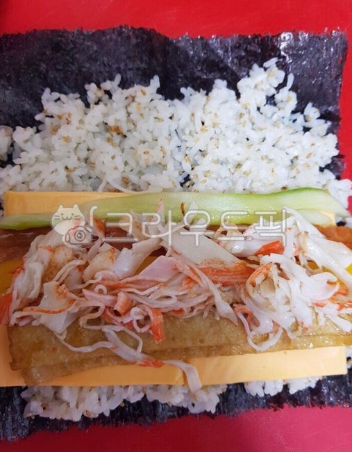 김밥,집밥,도시락,김밥재료,치즈김밥,야채김밥,치즈야채김밥,야채,채소,김밥준비,식재료,먹거리,분식,먹방,맛있는,한식,한국음식,한국요리,meal,cook,food,dish,koreanfood,쌀밥,밥,김,참깨,rice,야채치즈김밥,치즈