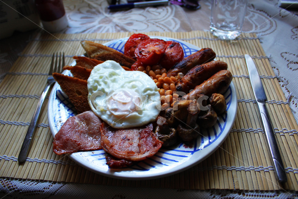 아침식사,영국,영국식아침,breackfast,햄,계란,소세지,ham,egg,아침식사,조식,브런치,breakfast,brunch