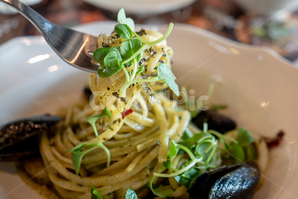 바질페스토,파스타,스파게티,바질페스토파스타,pasta,basil,basilpestopasta,바질,홍합,바질페스토스파게티,음식,식재료,요리,food,cook,meal,dishes,food reserves,면류,면요리,noodles,양식,서양음식,서양요리,western food,western dishes,western meal,western cook