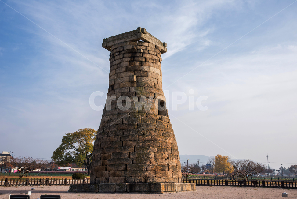 경주시,첨성대,관광지,세계문화유산,유네스코,문화유산,한국,경상북도,신라,관광,전설,설화,역사,탑,별,밤,하늘,북두칠성,별관측,천문대,랜드마크,landmark,tourist attraction,한국랜드마크,한국관광지,한국명소,korea landmark,korea tourist attraction