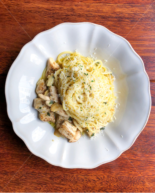 seoul,food,pasta,ailoolio,chicken,delious,dish,plate,wood,vintage,italian,bistro,pub,서울,음식,파스타,양식,서양식,알리오올리오,테이블,컨셉사진,디쉬,플레이트,음식,식재료,요리,food,cook,meal,dishes,food reserves,면류,면요리,noodles,양식,서양음식,서양요리,western food,western dishes,western meal,western cook