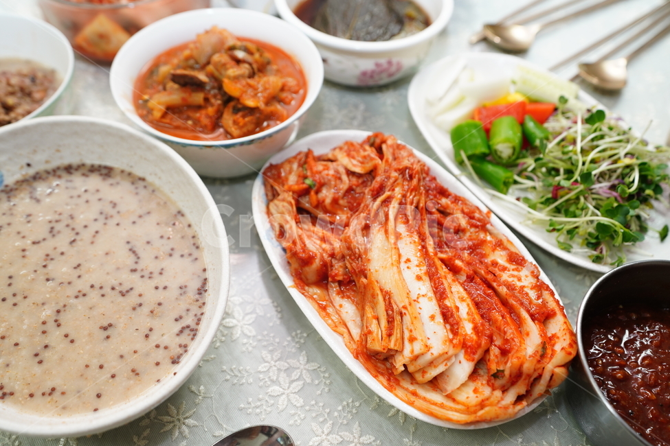 김치,한식,한국음식,한국,전통,집밥,반찬,고춧가루,매운맛,고추,빨강,red,식사,음식,식재료,요리,food,cook,meal,dishes,food reserves,한식,한국음식,한국요리,korean food,korean dishes,korean meal,korean cook