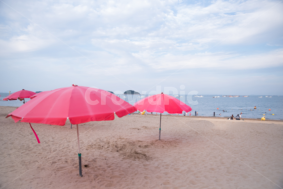 여름,해변가,파라솔,핑크,바다,ㅂ,해변,바다,beach,sea,사람들,대중,군중,other people,crowd