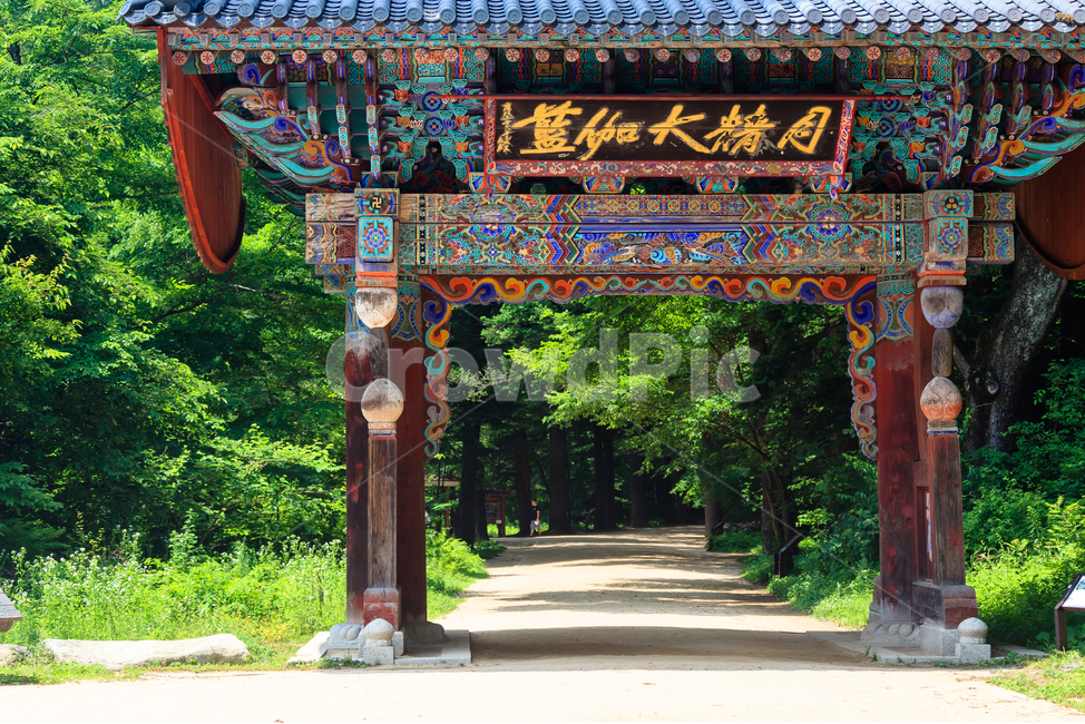 월정사,불교,절,오대산,종교,하늘,한국전통,한국문화,korean traditional,korean culture,건축물,건물외관,exterior,building,structure,architecture,construction