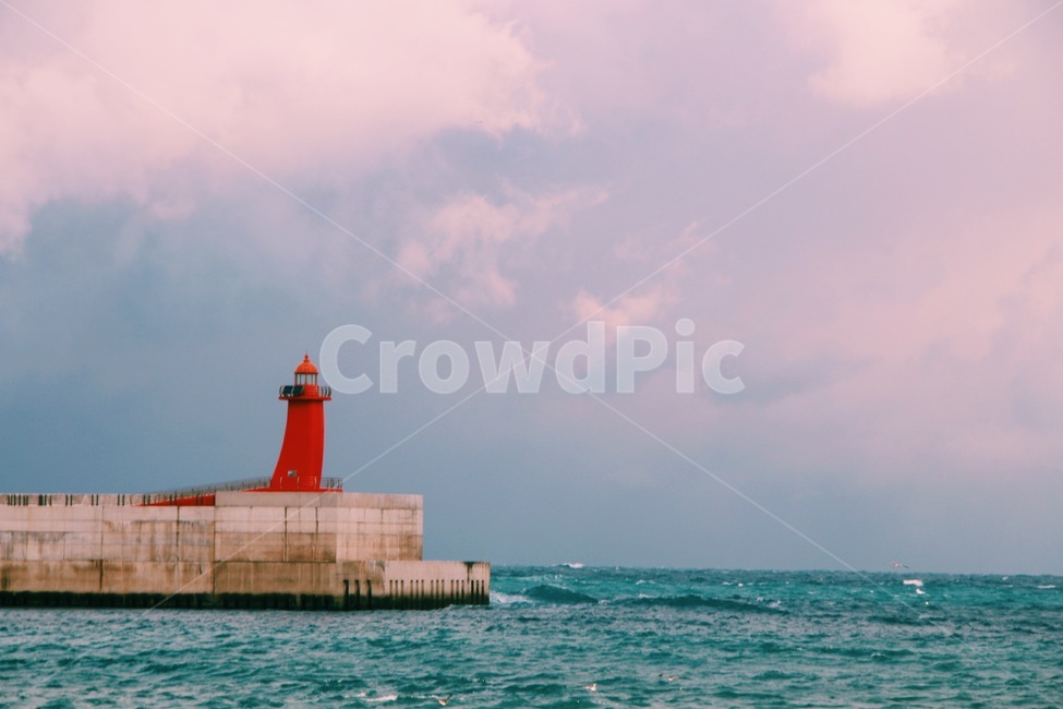 바다,등대,sea,제주도,해변,색감,아름다움,배경화면,구름,파도,등대,lighthouse,감성,sensible,feeling,색깔,색상,색채,색감,color sense,color sensitivity,feeling of color