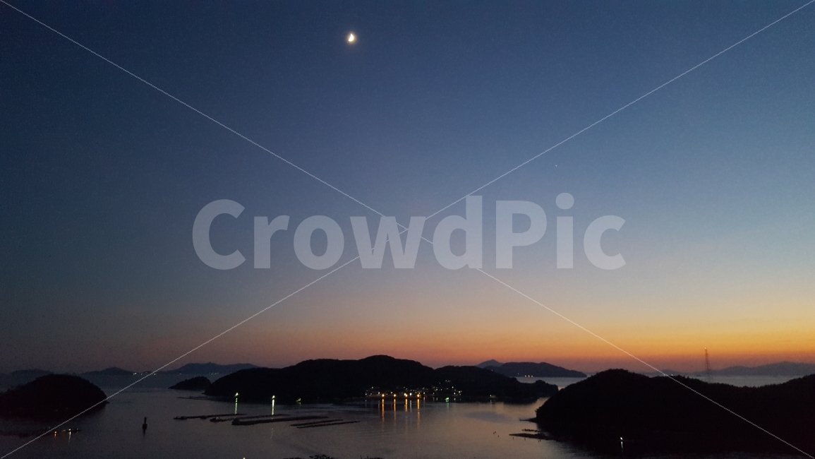 여행,travel,여행사진,국내여행,혼자여행,사진,배경사진,배경,이쁜사진,색감,색감좋은사진,통영,통영여행,풍경,풍경사진,야경,노을,일몰,달,바다,밤하늘,자연,풍경,nature,landscape,야경,밤,nightscape,night,실루엣,그림자,silhouette,shadow,outdoors,옥외,land,땅