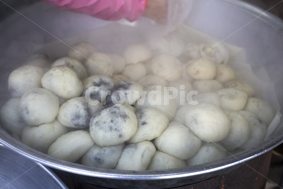 빵,찐빵,호빵,팥,팥소,간식,밀가루,음식,식품,쟁반,찜기,음식,식재료,요리,food,cook,meal,dishes,food reserves,한식,한국음식,한국요리,korean food,korean dishes,korean meal,korean cook