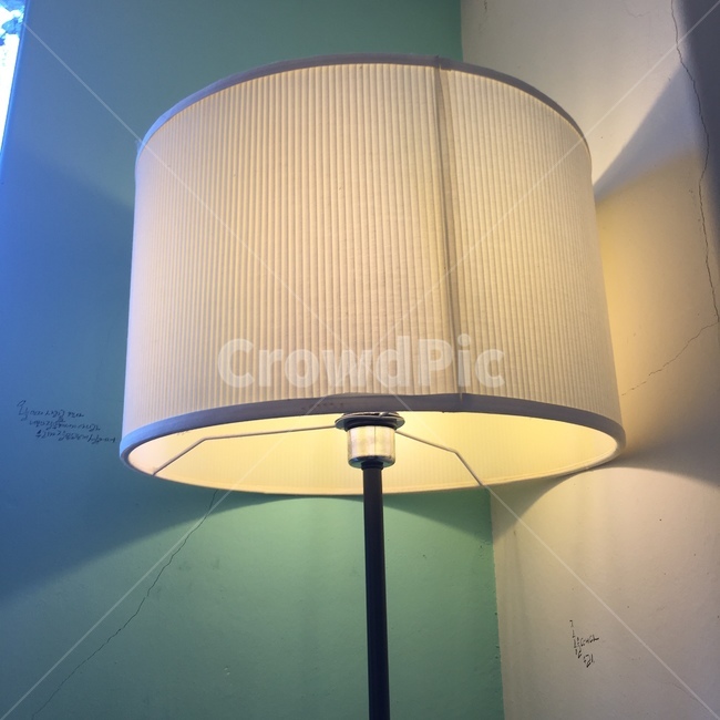 lamp,램프,lampshade,조명,무드등,분위기,인테리어,카페