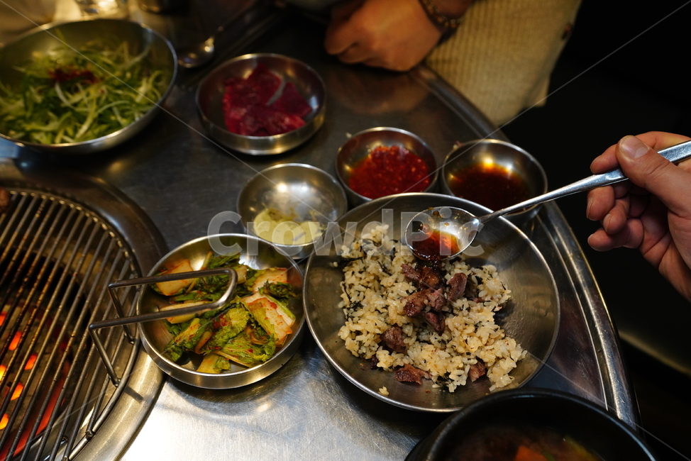 한식,밥,고기,육식,육류,비빔밥,식사,숟가락,먹방,rice,그릇,음식,food,먹거리,한끼,끼니,김치,한우,음식,식재료,요리,food,cook,meal,dishes,food reserves,한식,한국음식,한국요리,korean food,korean dishes,korean meal,korean cook