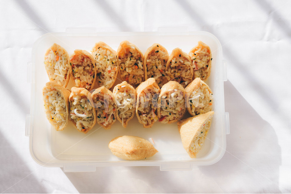 초밥,sushi,음식,식사,건강,건강식,유부초밥,아침,점심,저녁,온더테이블,요리,도시락,cooking,dinner,breakfast,음식,식재료,요리,food,cook,meal,dishes,food reserves,일식,일본음식,일본요리,Japanese food,Japanese dishes,Japanese meal,Japanese cook,감성,sensible,feeling