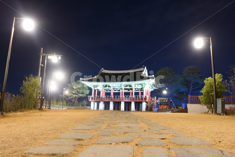 함월루,야경,정자,울산,감성사진,야경,밤,풍경,nightscape,night,landscape,한국전통,한국문화,korean traditional,korean culture,architecture,건축물,building,건물,downtown,도심,city,시티,urban,어반,town,도시,flagstone,판석