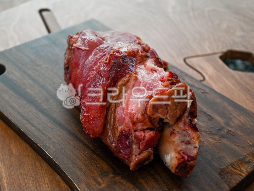 whole pigs feet,Drink snacks,Pork feet,snack,camping cooking,food,meal,Schweinhaksen,camping food,meat,German Pigs Feet,cooking,German pigs feet