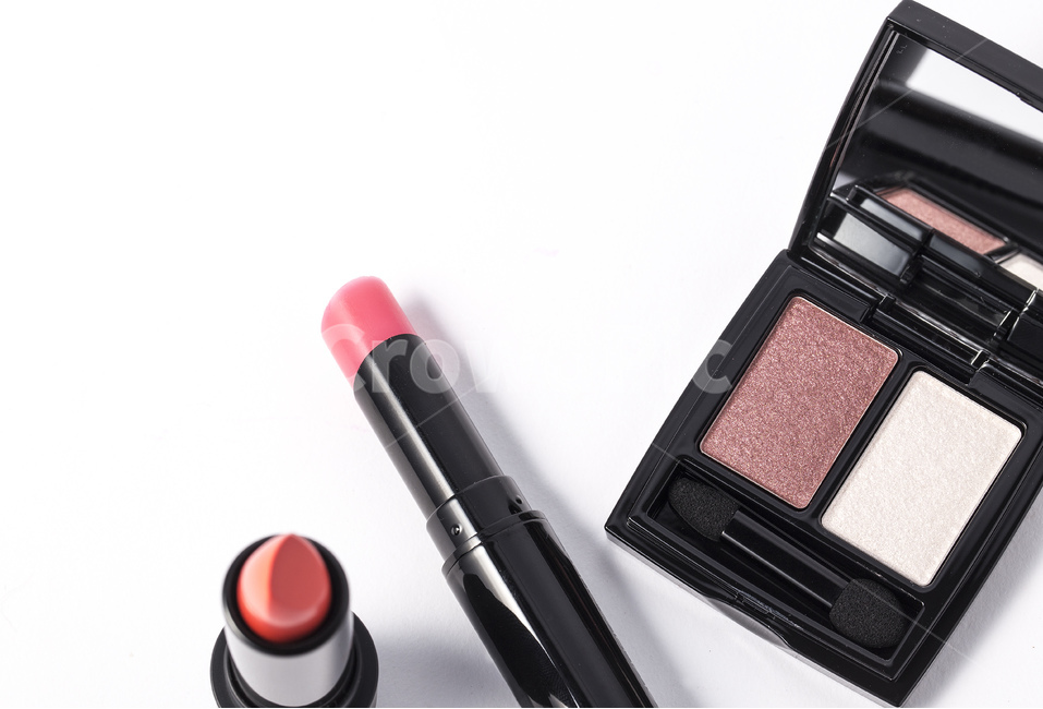 화장품,메이크업,제품,섀도우,아이섀도우,쉐도우,뷰티,색조,색조화장,미용,립스틱,화장,볼터치,블러셔,브러쉬