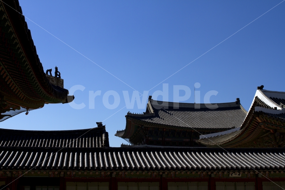 경복궁,광화문,한국의멋,기와,스카이라인,고궁,한국의하늘,가을하늘,경복궁지붕,Korea,건축물,건물외관,exterior,building,structure,architecture,construction,한국전통,한국문화,korean traditional,korean culture