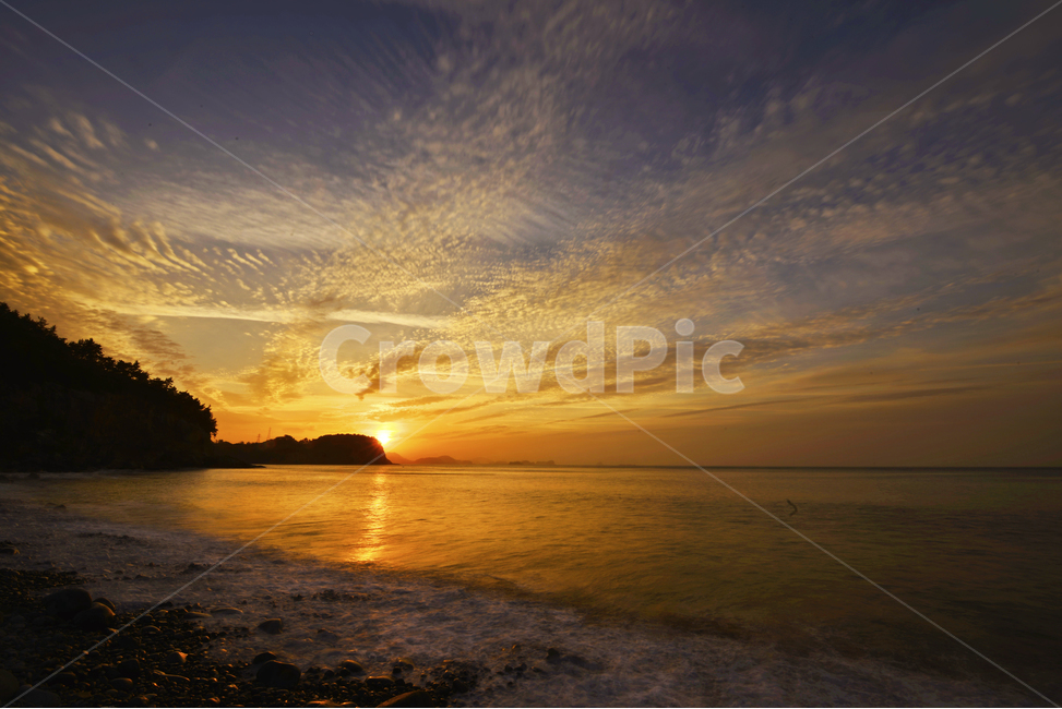 sky,red sky,Goheung,Mongdol Beach,nature,dusk,Dusk,cloud,Mongdol Beach sunrise,Beach,sunlight,ocean,outdoors,redsky,dawn