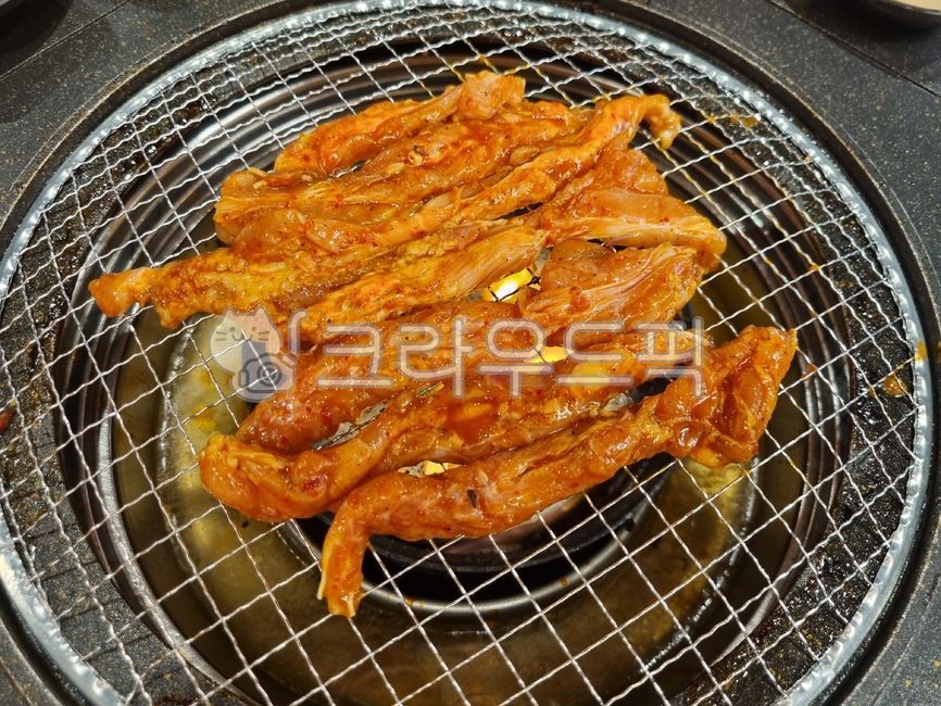 Grilled Chicken,rib,briquettefire,cookingmaterial,Food Ingredients,fire,Chicken Ribs,Grill,chickenneckmeat,roastchicken,cooking ingredients,meat grill,firingplates,spicystirfriedchicken,Seasoned grilled food,deliciousfood,chicken neck,foodstuff,grilledmea
