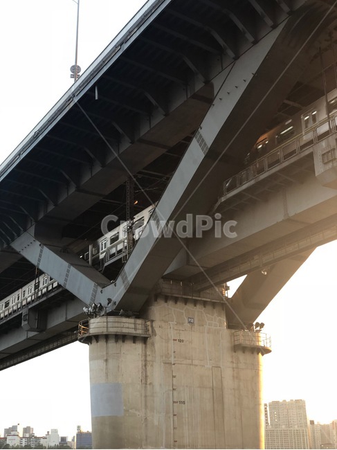 교량,전철,서울,다리,노을,건축물,건물외관,exterior,building,structure,architecture,construction
