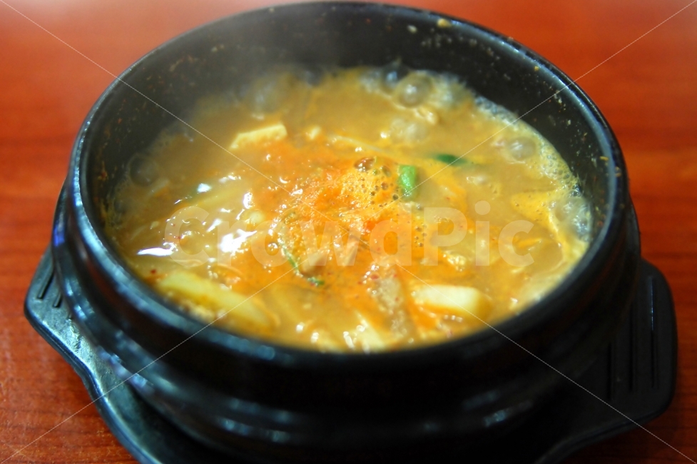 청국장,찌개,국,한식,음식,요리,뚝배기,된장,한국음식,한국전통,한국문화,korean traditional,korean culture,음식,식재료,요리,food,cook,meal,dishes,food reserves,한식,한국음식,한국요리,korean food,korean dishes,korean meal,korean cook