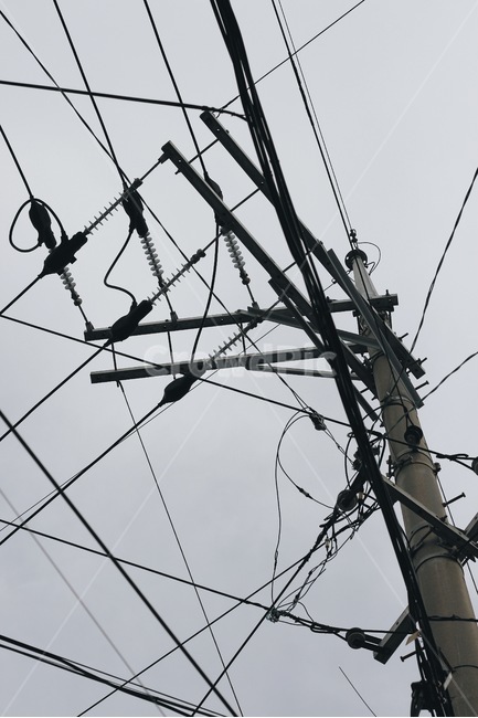 전봇대,전깃줄,골목길,pole,chaos,혼란,혼돈,산업,industry,industrial,에너지산업,energy industry,utility pole,전신주
