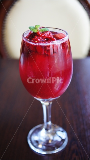 샹그리아,라즈베리샹그리아,라즈베리,와인,음료,술,주류,alcohol,색깔,색상,색채,색감,color sense,color sensitivity,feeling of color