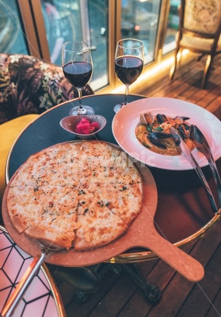 피자,파스타,스파게티,와인,맛집,음식,food,wine,pizza,기념일,축하,anniversary,congratulation,celebrate,celebration,음식,식재료,요리,food,cook,meal,dishes,food reserves,면류,면요리,noodles,빵,bread,양식,서양음식,서양요리,western food,western dishes,western meal,western cook,술,주류,alcohol,감성,sensible,feeling