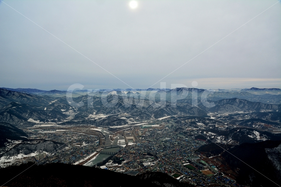영월풍경,겨울산,겨울,산,겨울풍경,자연,풍경,nature,landscape,겨울,계절,winter,season,도시,city,outdoors,옥외,경치,scenery,aerial view,조감도