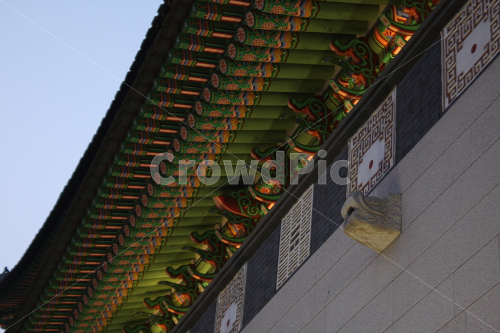경복궁,서울,한옥,궁,처마아래,한국전통,한국문화,korean traditional,korean culture,건축물,건물외관,exterior,building,structure,architecture,construction