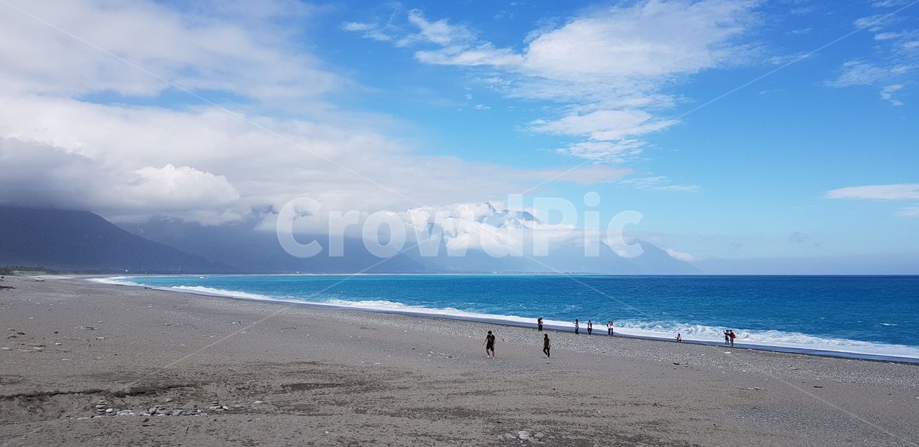 nature,바다,ocean,sea,자연,shoreline,힐링,상쾌,물,water,인간,person,human,하늘