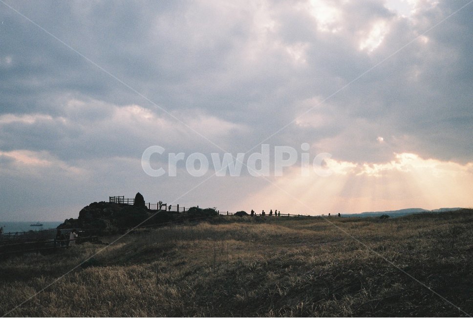 섭지코지,제주도,감성사진,석양,노을,필름,film,sky,cloud,jejuisland,jejudo,seopjikojibeach,전망대,observatory,역광,sunset
