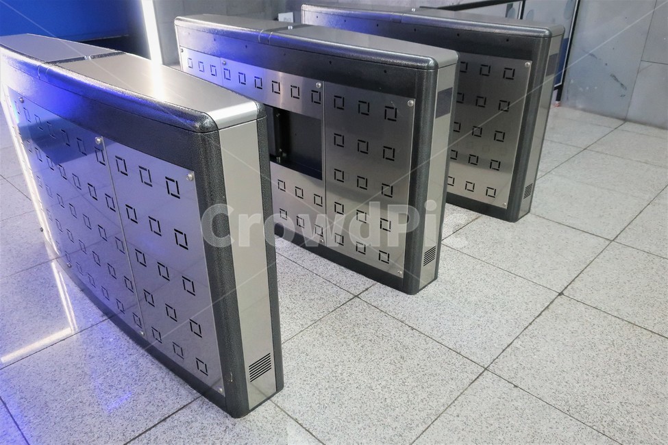 보안,출입,출입구,출입증,인식,카드,통제,인증,비밀번호,시스템