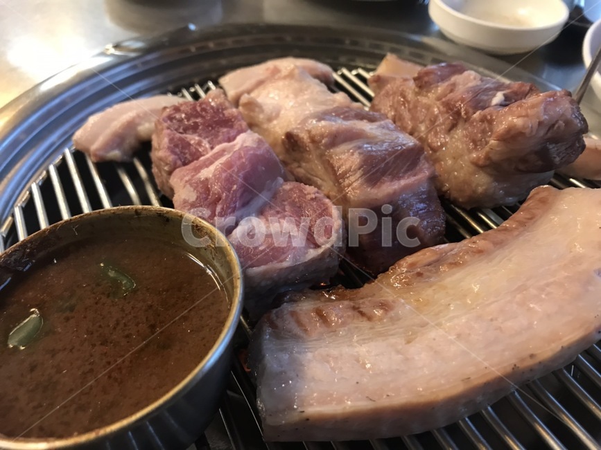 흑돼지,돼지,삼겹살,음식,고기,젓갈,제주도,제주도흑돼지,생고기,음식,식재료,요리,food,cook,meal,dishes,food reserves,육류,고기,meat