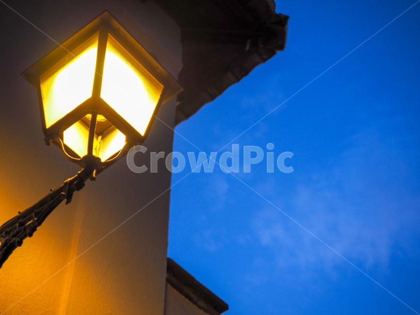 스페인,밤,조명,아경,하늘,건물,힐링,조용,휴식,spain,night,lamp,sky,building,architecture,healing,rest,relaxation,mood,color,색감,야경,밤,풍경,nightscape,night,landscape,램프