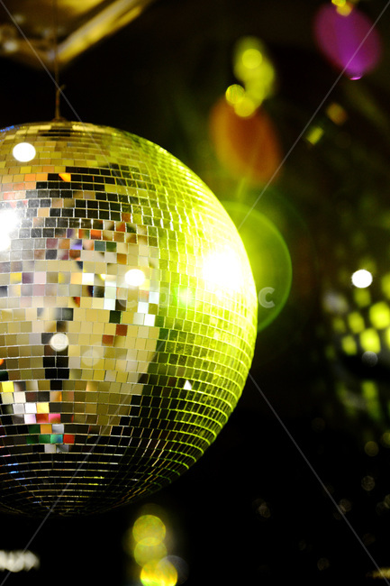 미러볼,크리스마스,party,mirrorball,조명,축제,행사,festival,carnival,event,인테리어,실내디자인,interior design