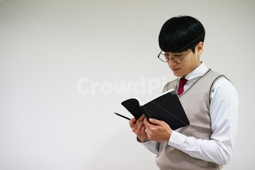 수능,교육,학생,교복,시험,강의,수업,고등학생,고3,남고생,남자고등학생,남고,수능시험,기말고사,중간고사,모의고사,exam,quiz,test,학업,공부,남자,남학생,사람,인물,인간,human,person,얼굴표정,facialexpression,face,남성,man,male,학교,education,learning,study,schoo,사람,인물,인간,human,person,남성,남자,man,male,교육,학교,공부,education,learning,study,school