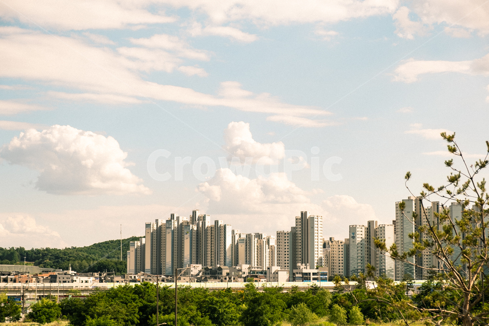 sky,city,clear sky,apratment,clouds,film,summer sky,cloud,analog,vintage,apartment