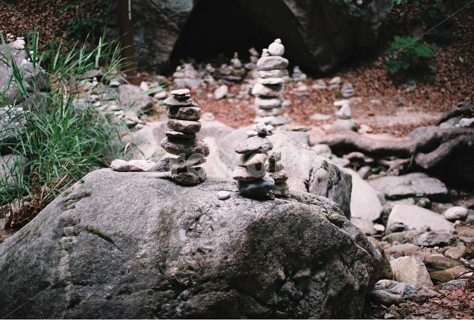 돌탑,소원,탑,돌맹이,감성,필름,한국전통,한국문화,korean traditional,korean culture,종교,신앙,religion,belief,faith,감성,sensible,feeling