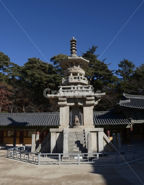 다보탑,경주,불국사,역사,문화탐방,고전,신라,한국전통,한국문화,korean traditional,korean culture,랜드마크,landmark,tourist attraction,한국랜드마크,한국관광지,한국명소,korea landmark,korea tourist attraction,조각상,동상,석상,조형물,statue,bronze statue,stone statue,종교,신앙,religion,belief,faith,건축물,건물외관,exterior,building,structure,architecture,construction