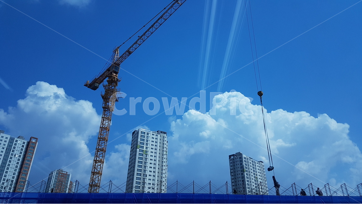 공사,공사중,공사장,크레인,하늘,구름,crane,타워크레인,도시,풍경,city,landscape,한국도시풍경,한국도시경관,korea cityscape,산업,industry,industrial,건설업,건축업,construction industry,construction crane,건설 크레인
