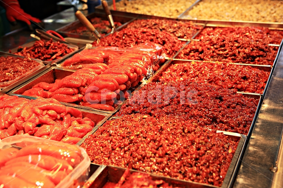 젓갈,절인음식,음식,반찬,요리,시장,마트,마켓,market,mart,market place,음식,식재료,요리,food,cook,meal,dishes,food reserves,한식,한국음식,한국요리,korean food,korean dishes,korean meal,korean cook