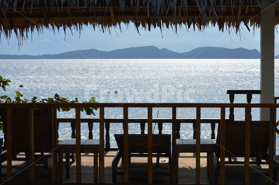 바다,휴식,수평선,의자,반짝이는,여름,sea,휴가,chair,shiny,평화로운,peaceful,방학,vacation,조용한,고요한,여행,휴가,traveling,vacation,trip,휴식,힐링,rest,relaxation,healing