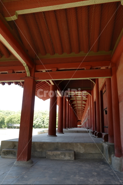 worldheritage,Jongmyo Shrine,world cultural heritage,koreanculture,koreatraditional,structure,shrine,blackout,jongmyo,construction,traditional architecture,Korean tradition,architecture